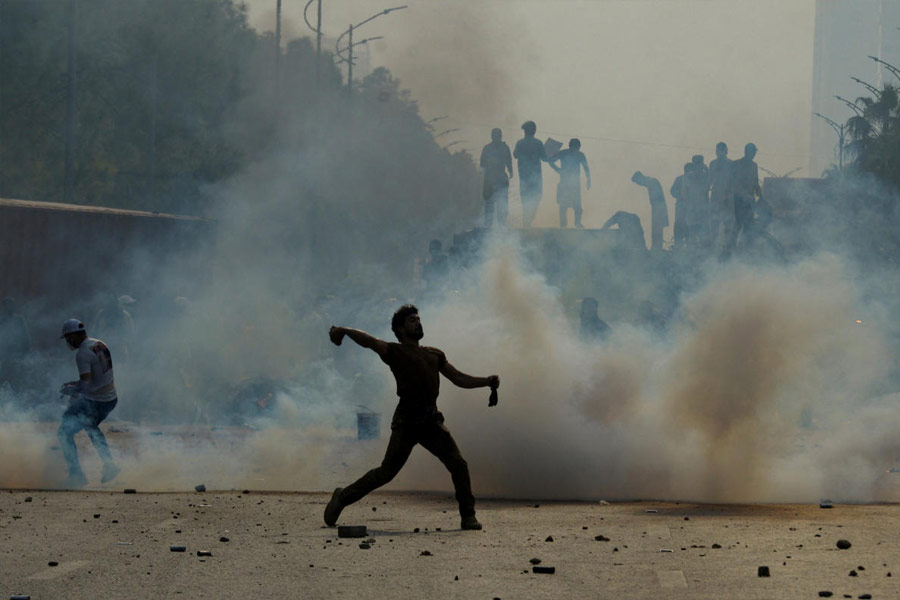 Pakistan may split into 3 to 4 pieces amid civil war like situation say experts 