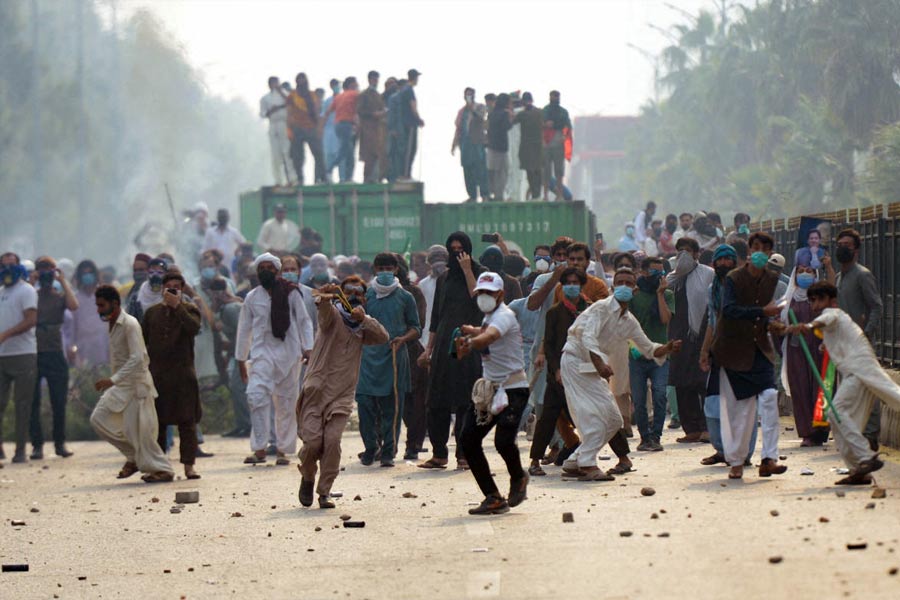 Pakistan may split into 3 to 4 pieces amid civil war like situation say experts 