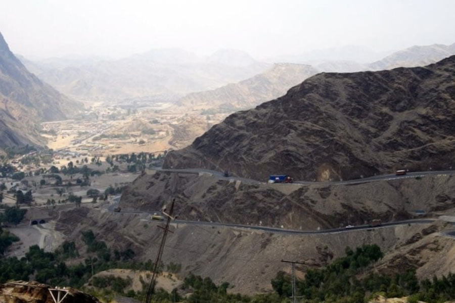 Pakistan may split into 3 to 4 pieces amid civil war like situation say experts 