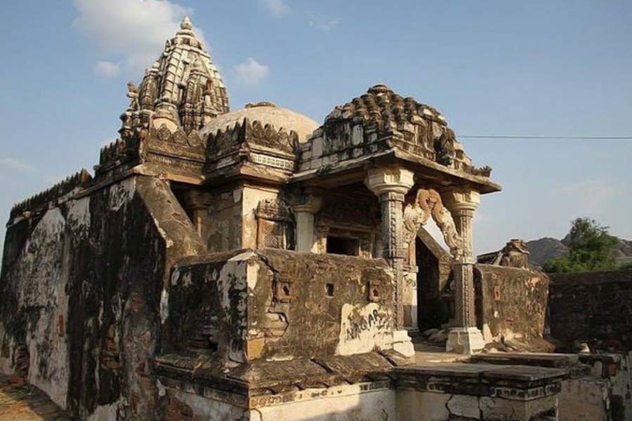 Pakistan may split into 3 to 4 pieces amid civil war like situation say experts 