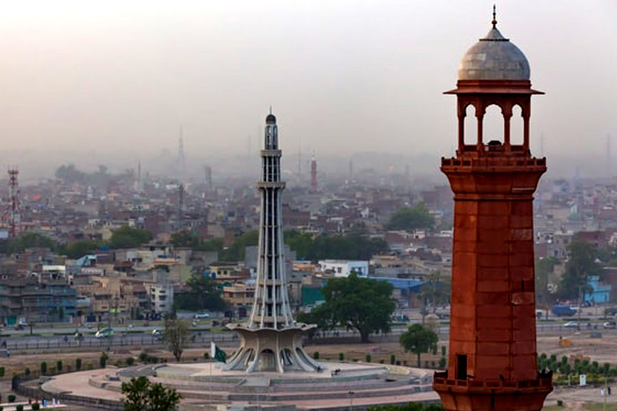 Pakistan may split into 3 to 4 pieces amid civil war like situation say experts 