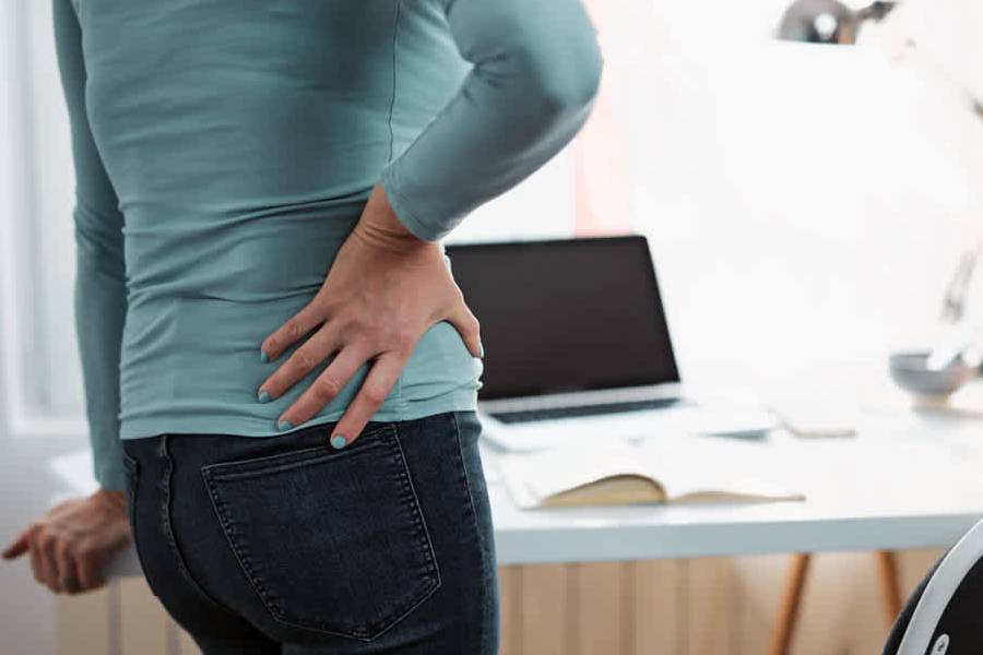 অ্যান্টি-ইনফ্ল্যামেটরি ওষুধ: ননস্টেরয়েডাল অ্যান্টি-ইনফ্ল্যামেটরি ড্রাগস (NSAIDs) ব্যথা এবং প্রদাহ কমাতে সাহায্য করতে পারে। কিন্তু তার জন্য অবশ্যই চিকিৎসকের পরামর্শ প্রয়োজন।