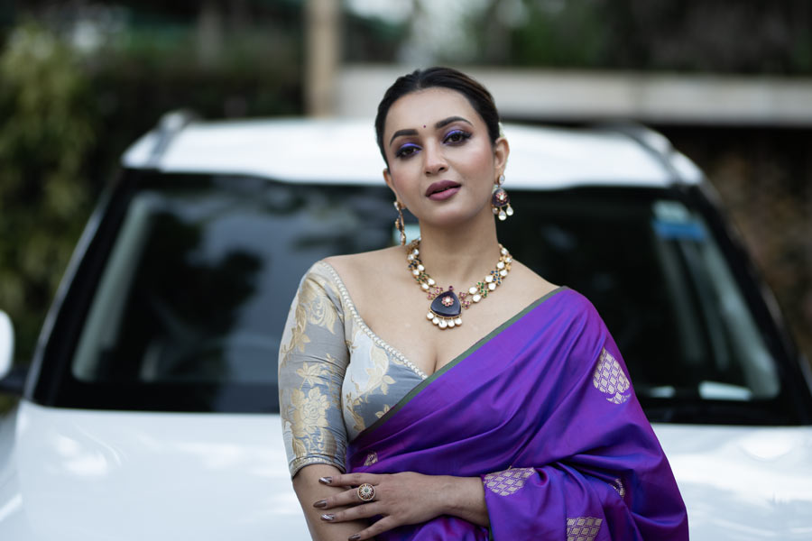 Ritabhari Chakraborty, Swastika Mukherjee and other actors share Durga Puja 2024 look from Sasthi to Dashami 