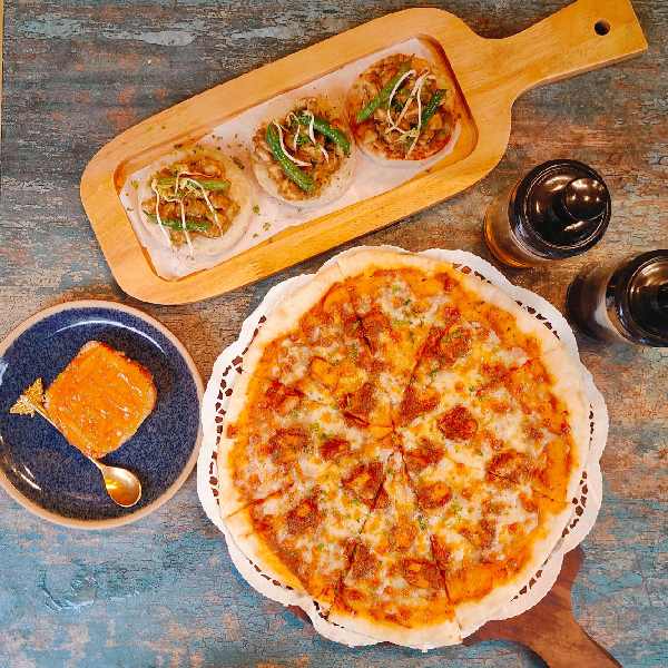 চা-প্রেমী হলে পুজোয় হিন্দুস্তান পার্কের কার্মা কেট্ল থেকে এক বার ঘুরে আসতে পারেন