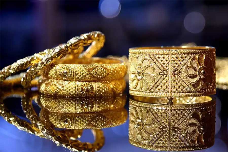 Gold and Crude Oil rate advanced in opposite directions since one year of Israel Hamas war