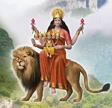 পঞ্চমী/ মা স্কন্দমাতা - মায়ের মাতৃত্ব পূর্ণ হয়েছে। মায়ের কোলে শিশু স্কন্দ অর্থাৎ কার্তিক। এই শিশু ষড়ানন। এর অন্তর্নিহিত উপলব্ধিটি হল ভয়ানক দুষ্ট। ছয় দিকে সে দৌড়ে বেড়ায়। ছয় দিকে তার মাথা কাজ করে। মা হিমশিম খান তাকে নিয়ে। তাকে শাসন করেন, আবার তাকেই কোলে বসিয়ে রাখেন, আগলে রাখেন।