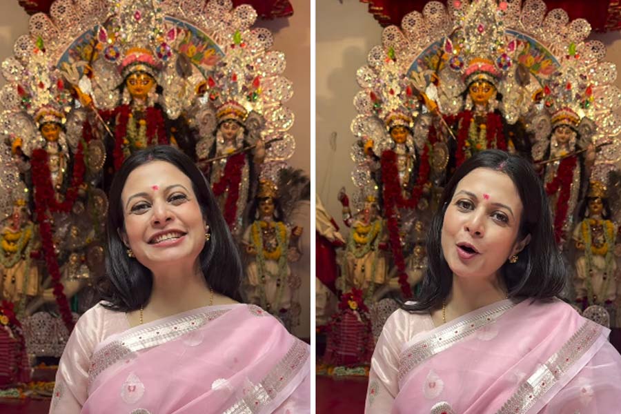 Bengali actress Koel Mallick shares her Durga Puja wish for fans on Saptami