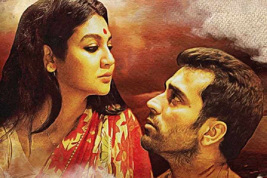 বিসর্জন: দুর্গাপুজোর ভাসানে কেবল মাত্র দুই বাংলাই মেলে না, মেলে দুই ধর্ম, ভেদাভেদ। ছবির কোন বিষয়টি দর্শকদের মনে নাড়া দেবে, সেই পরীক্ষায় কৌশিক গঙ্গোপাধ্যায় উত্তীর্ণ! জয়া আহসান, আবীর চট্টোপাধ্যায়ের ‘বিসর্জন’ ছবিটিও ঠিক তাই। পুজোর প্রেক্ষাপট, ভালবাসা-বিচ্ছেদের সুর আর সেই সঙ্গে বাংলার আপন লোকগান, ছবিটি আজও দর্শকদের মনের মণিকোঠায়। 