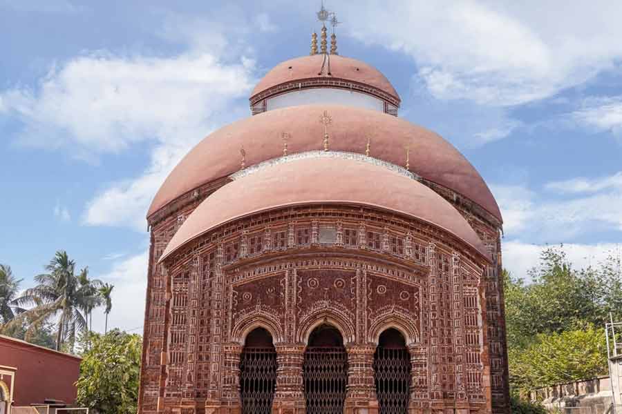 আঁটপুরের রাধাগোবিন্দ মন্দির।