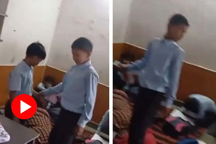 Viral video teacher lies on floor and students give her leg massage in government school of Jaipur