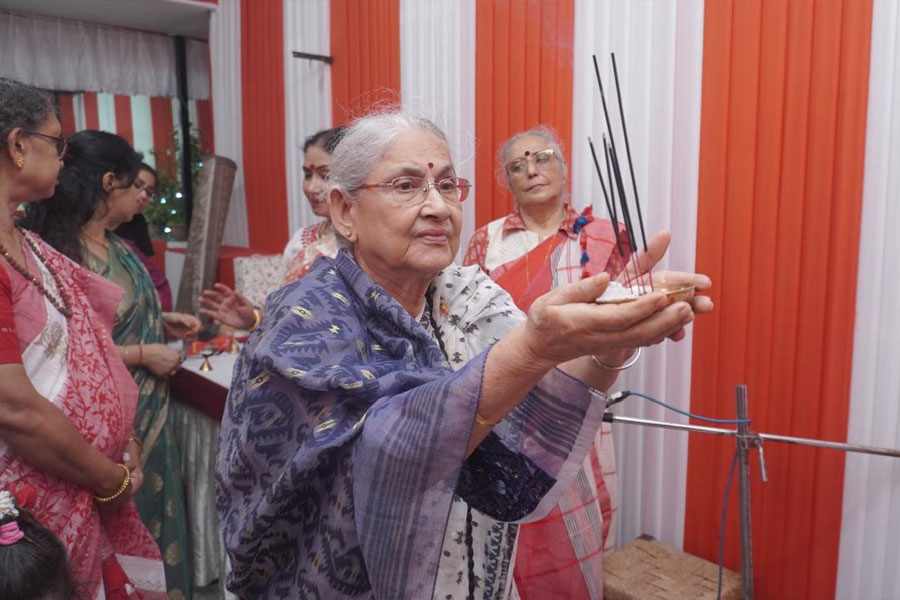 Priestess Nandini Bhowmick starts Durga puja at her own residence