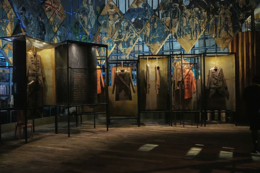 মণ্ডপের ভিতরের দৃশ্য 