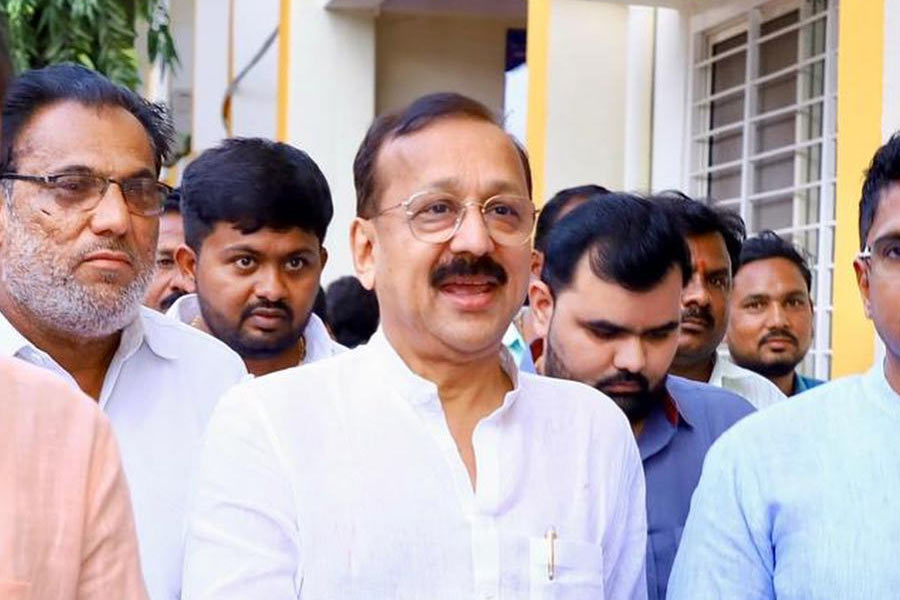 All needs to know about net worth and personal life of Baba Siddique 