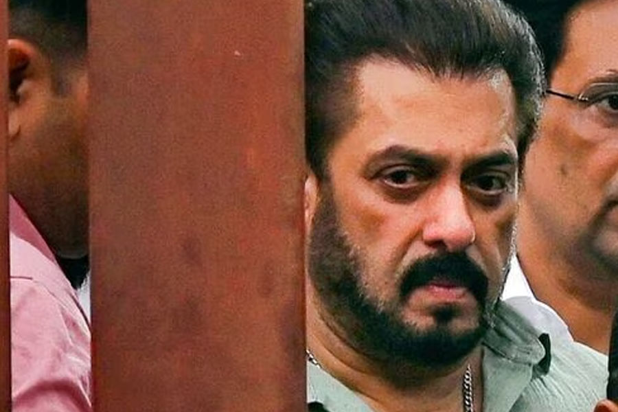 Lawrence Bishnoi gang comprise with 700 shooters why they want to kill Salman Khan 