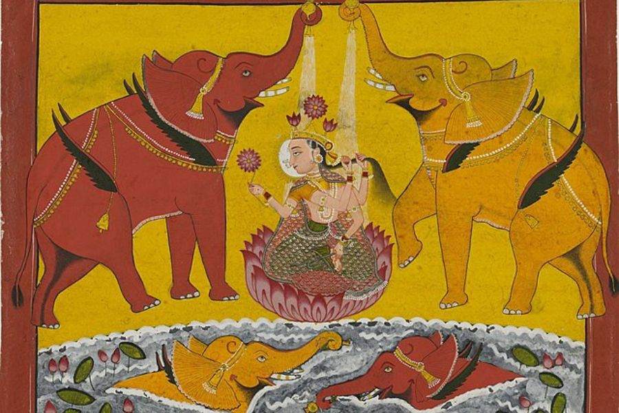 ক্ষেতের ফসলকে লক্ষ্মীরূপে যাতে নির্বিঘ্নে তুলে আনা যায়, তার জন্য গজরাজকে শান্ত করার প্রয়োজন ছিল। 