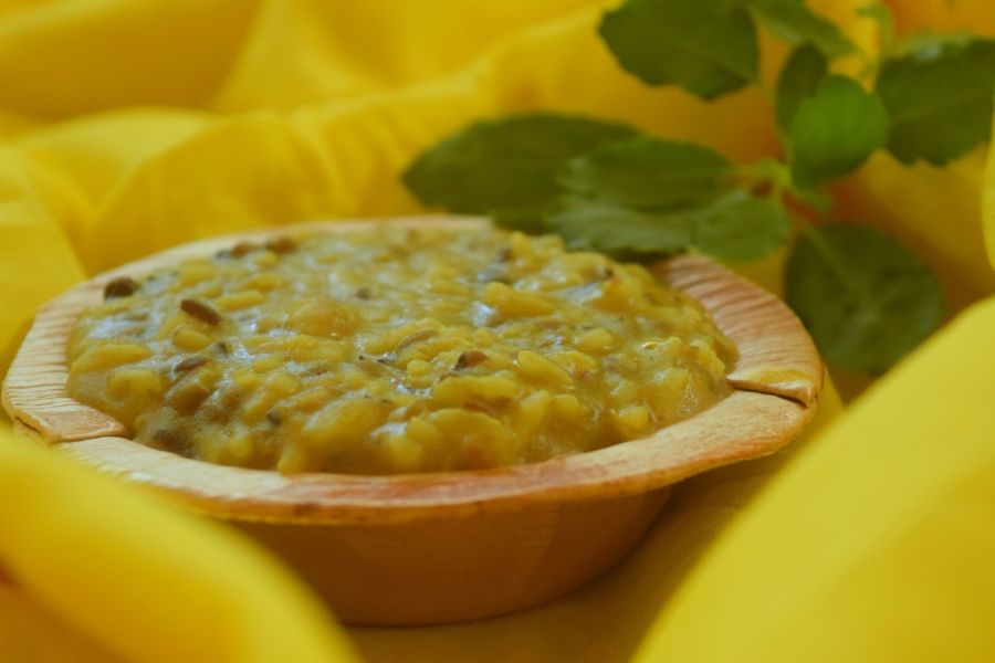 লক্ষ্মী পুজোর দিনে আশ্রমে পাঠানোর পূর্বে রামচন্দ্র সীতাকে ‘এক পাক’ খাইয়েছিলেন। অর্থাৎ যে খাবার সব উপকরণ একত্র করে এক বারে রাঁধা হয়েছে। 