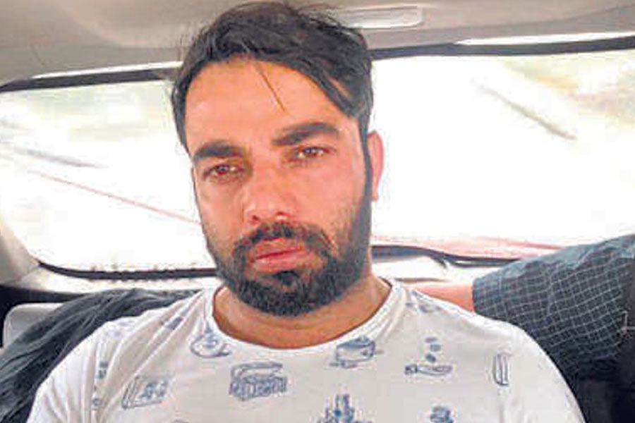 According to report who are on hit list of Gangster Lawrence Bishnoi 