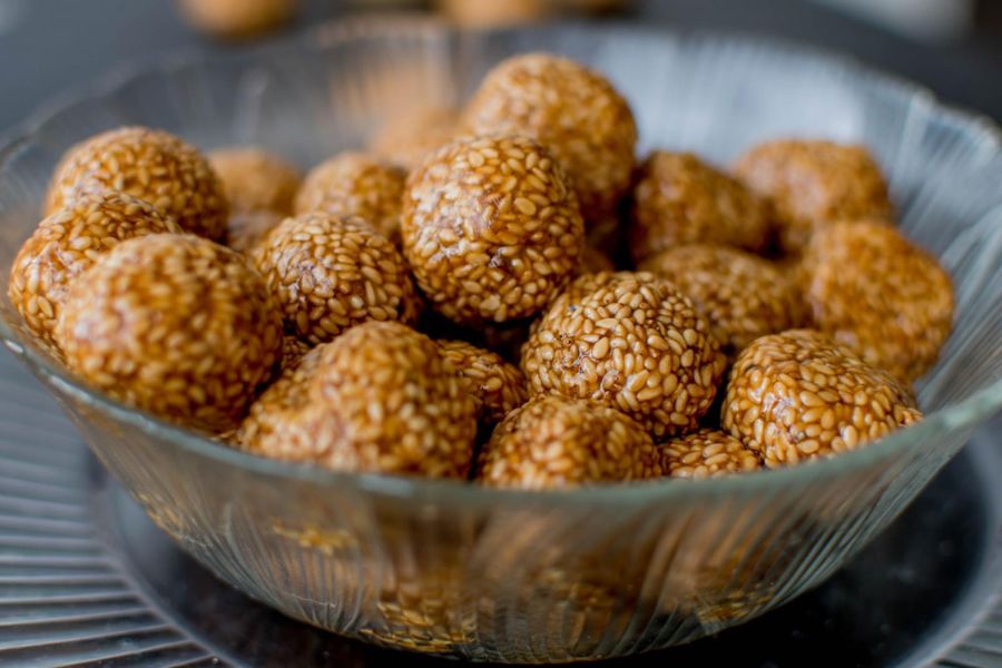 তিলের মধ্যে থাকা মিথাইওনাইন লিভারের স্বাস্থ্য ভাল রাখতে সাহায্য করে। 