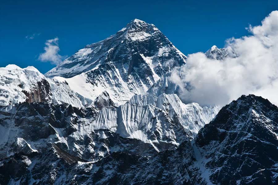 Mt Everest is becoming taller due to a nearby Himalayan river say scientists 