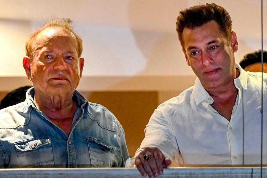 Salman Khan once revealed the story behind his iconic bracelet 