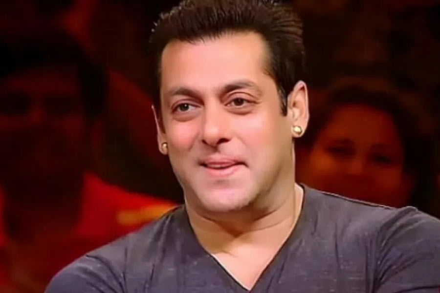 Salman Khan once revealed the story behind his iconic bracelet 