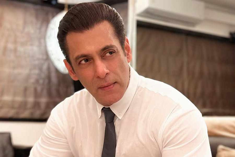Salman Khan once revealed the story behind his iconic bracelet 