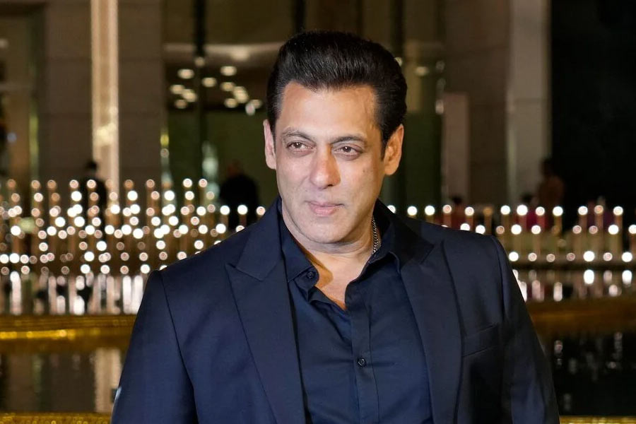 Salman Khan once revealed the story behind his iconic bracelet 