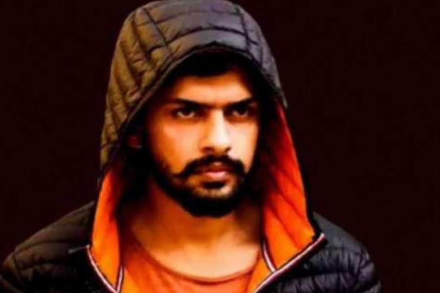 Salman Khan once revealed the story behind his iconic bracelet 