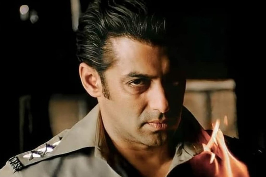 Salman Khan once revealed the story behind his iconic bracelet 