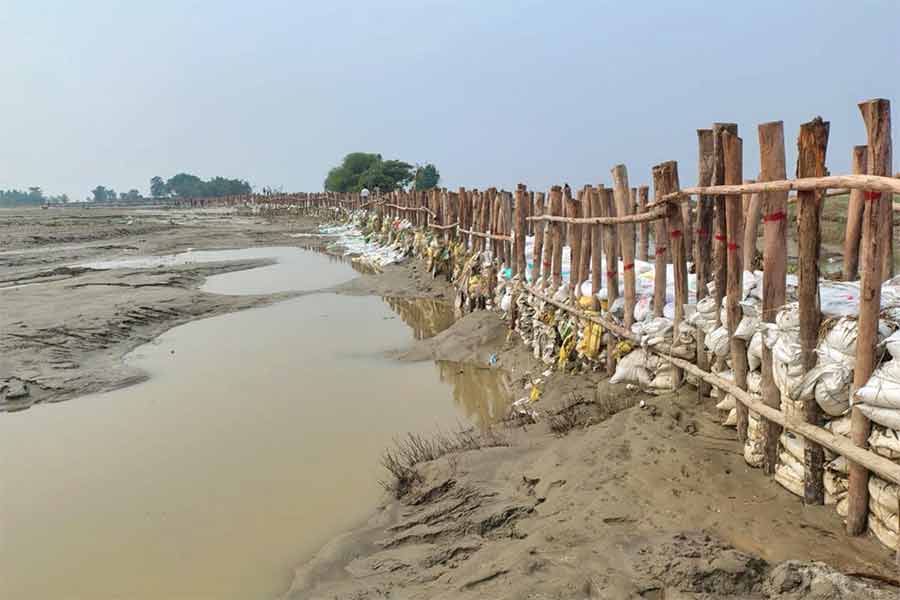 Erosion of Fulahar river continues at Bhutni