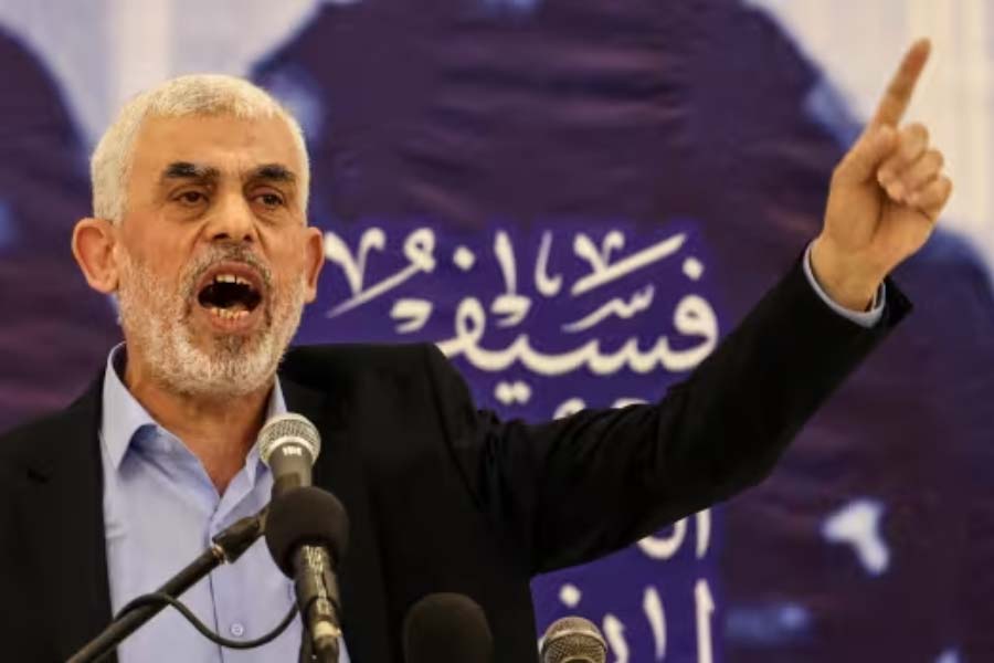 Israeli soldier spent alone with Hamas leader Yahya Sinwar body after deadly operation in Gaza 