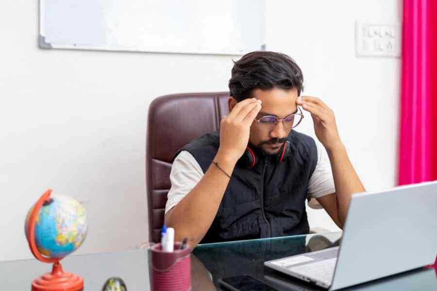 Tips to overcome holiday stress during this festive season