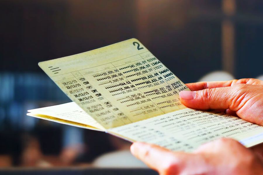 Husband spends family savings on girl met in website while his wife was battling cancer