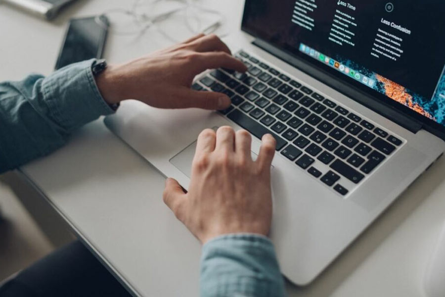 Husband spends family savings on girl met in website while his wife was battling cancer