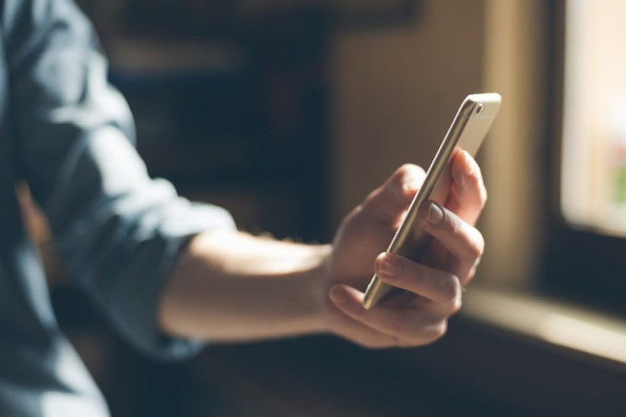 Husband spends family savings on girl met in website while his wife was battling cancer