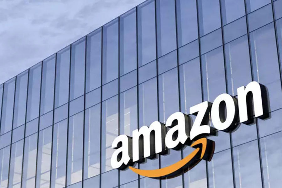 মাইক্রোসফ্‌ট ও গুগ্‌ল ইতিমধ্যেই আমেরিকার বিভিন্ন সংস্থার সঙ্গে পরমাণু বিদ্যুৎ সরবরাহের চুক্তি সেরে ফেলেছে। একই পথে হেঁটেছে অ্যামাজ়নও। বিশ্বের বড় প্রযুক্তি সংস্থাগুলির দাবি, এতে যে অতিরিক্ত শক্তি মিলবে, তা অনলাইন তথ্যকেন্দ্রগুলিকে সচল রাখতে ব্যবহার করা হবে।