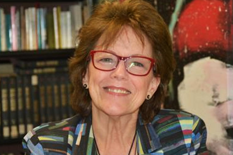 Know about Susan Benett, meet the voice behind iPhone Siri 