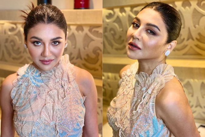 শরীরের তারুণ্য ধরে রাখতে নিজেকে বাঁধাধরা নিয়মে বন্দি করতে নারাজ তিনি। তাঁর মতে, জীবন চলবে সাধারণ ছন্দে। শুধু ভরসা রাখতে হবে নিয়মিত শরীরচর্চা এবং সামান্য কিছু খাদ্যাভ্যাসের উপরেই। পরামর্শ স্বয়ং জয়ার। 