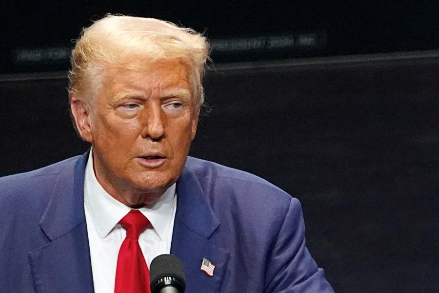 US budget deficit grow third largest on record to around 2 trillion dollar in FY2024 