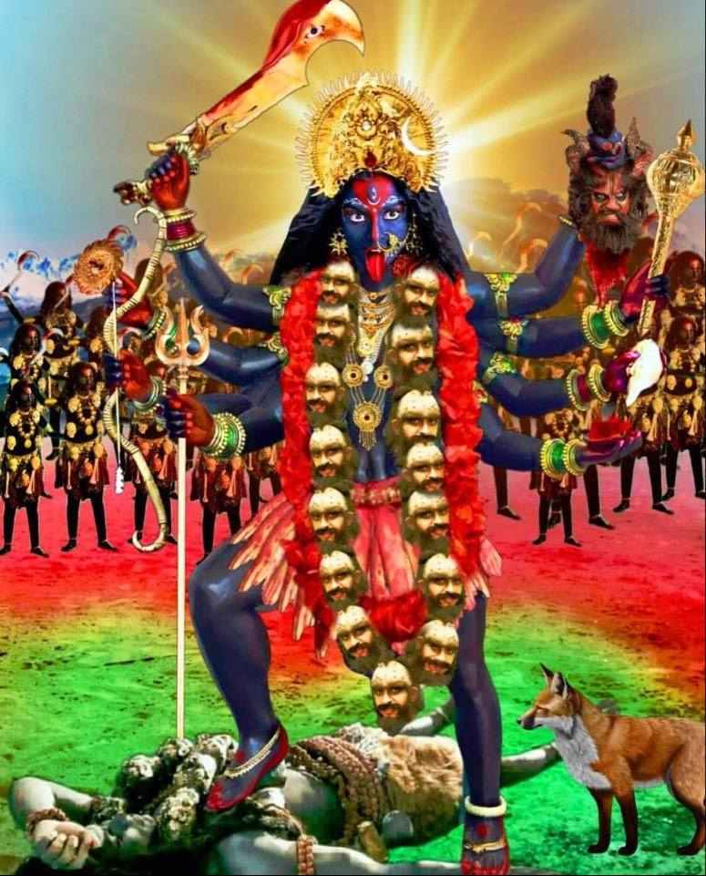 আদ্যাশক্তি মহামায়া কালিকা রূপে আবির্ভূতা হন শ্মশানে। আর শ্মশান মানেই শৃগালের বাস। তাই, দেবী চণ্ডিকা রূপে যখন প্রথম আবির্ভূতা হন, সেখানে তিনি শৃগাল-পরিবৃতা। আবার, মায়ের খড়্গ মানুষকে বোধ দান করে। খড়্গে আঁকা চোখ অজ্ঞানতার অন্ধকার নাশ করে। তাই, বুদ্ধিমানতম প্রাণী শৃগাল হল মায়ের বাহন। 