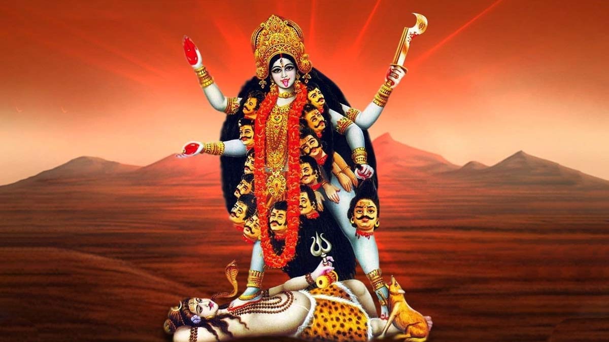 দেবীর শৃগালরূপের উল্লেখ আছে হরিবংশ ও বিষ্ণুপুরাণ প্রভৃতি গ্রন্থে। এখানে বসুদেবকে যমুনার মধ্য দিয়ে গোকুলে যাওয়ার পথনির্দেশ করতে দেবী শৃগালরূপ ধারণ করেন।