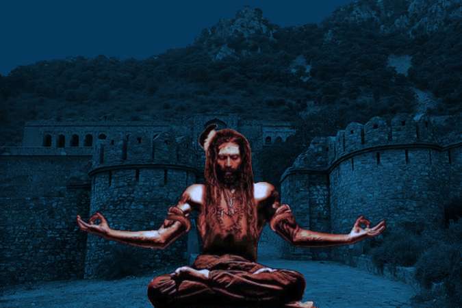 সেই তান্ত্রিক তা মেনে নিতে পারেননি।  মনে করা হয়, এর পরেই তিনি নাকি একটি মন্ত্রের বলে গোটা দুর্গটিকে বেঁধে ফেলেন। ভানগড় দুর্গ হয়ে যায় অভিশপ্ত। সেখানে আর কারও জন্ম হয়নি এর পরে। দুর্গটি হয়ে যায় ভূতুড়ে।