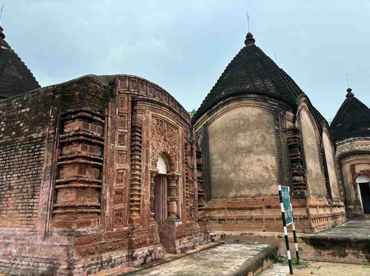 ছবি সৌজন্যে: দিব্যজ্যোতি দাস 