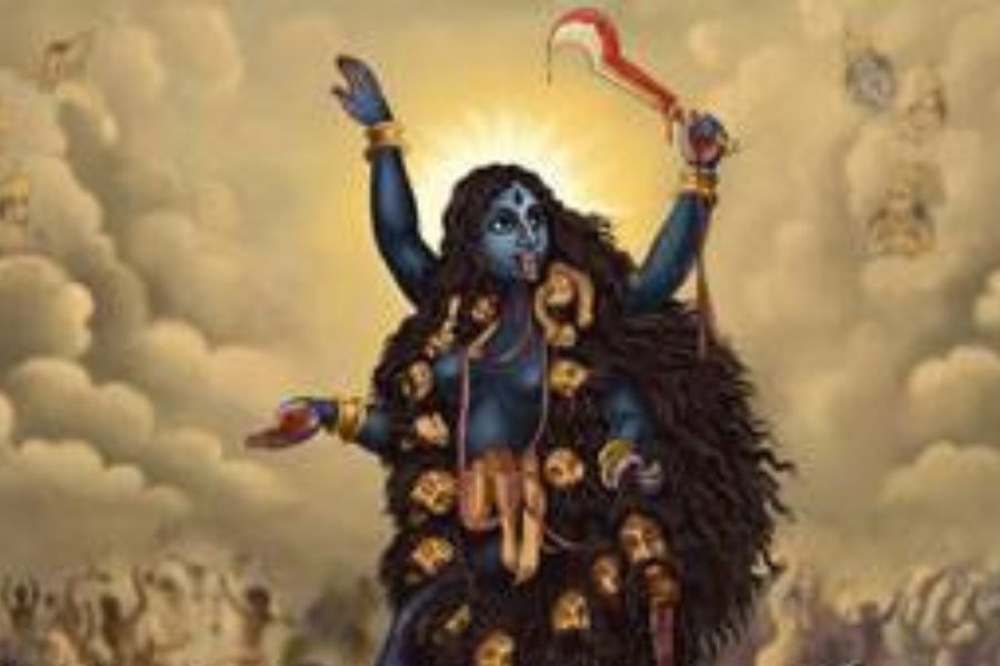 দশ মহাবিদ্যার গুরুত্ব: দশ মহাবিদ্যা তান্ত্রিক সাধনার একটি গুরুত্বপূর্ণ অঙ্গ। তাঁদের পূজা করার মাধ্যমে সাধকরা মহাশক্তি লাভ করতে পারেন। এবং মোক্ষ প্রাপ্তিও ঘটতে পারে। এই দেবীরা মহাবিশ্বের সকল শক্তিকে নিজের মধ্যে ধারণ করেন এবং তাঁদের আরাধনা করে সাধকরা এই শক্তিকে নিজের জীবনে আনতে পারেন। এই প্রতিবেদনটি ‘আনন্দ উৎসব’ ফিচারের একটি অংশ।