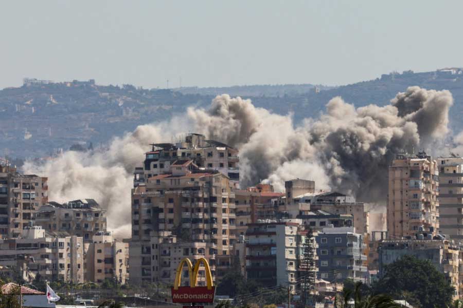 Israel claims it found 500 million dollar of gold and cash in secret hezbollah bunker