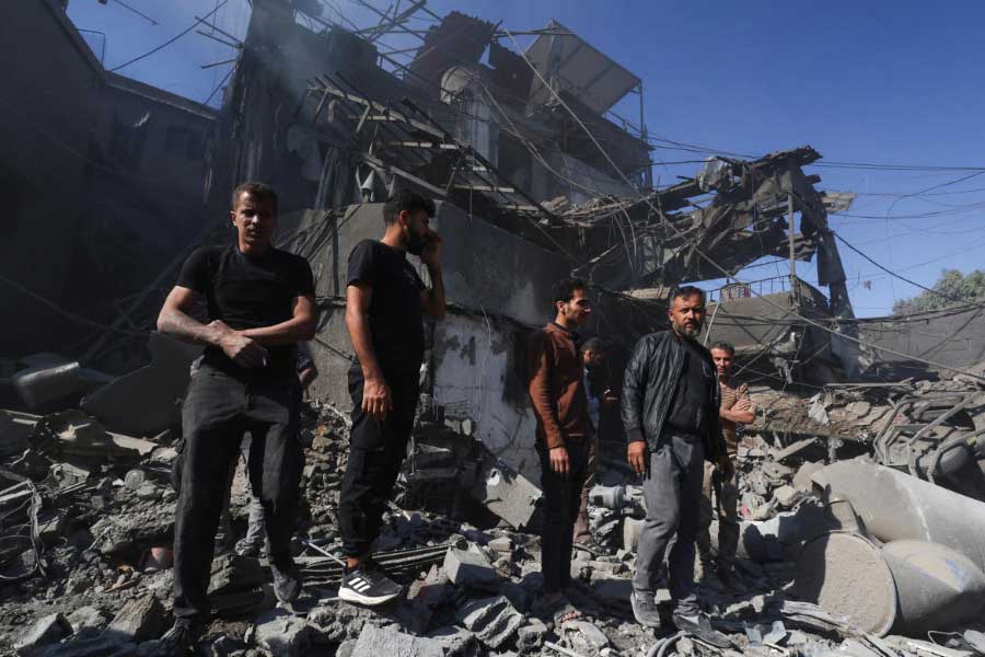 Israel claims it found 500 million dollar of gold and cash in secret hezbollah bunker