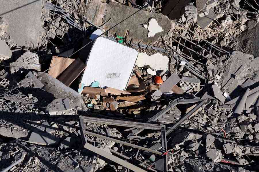 Israel claims it found 500 million dollar of gold and cash in secret hezbollah bunker