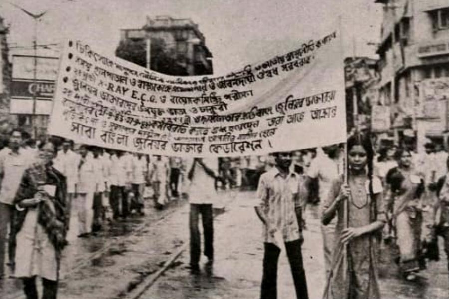 Junior Doctors’ Movement 1983, 1987, 2024: A line of ‘success’ from Jyoti Basu to Mamata Banerjee regime