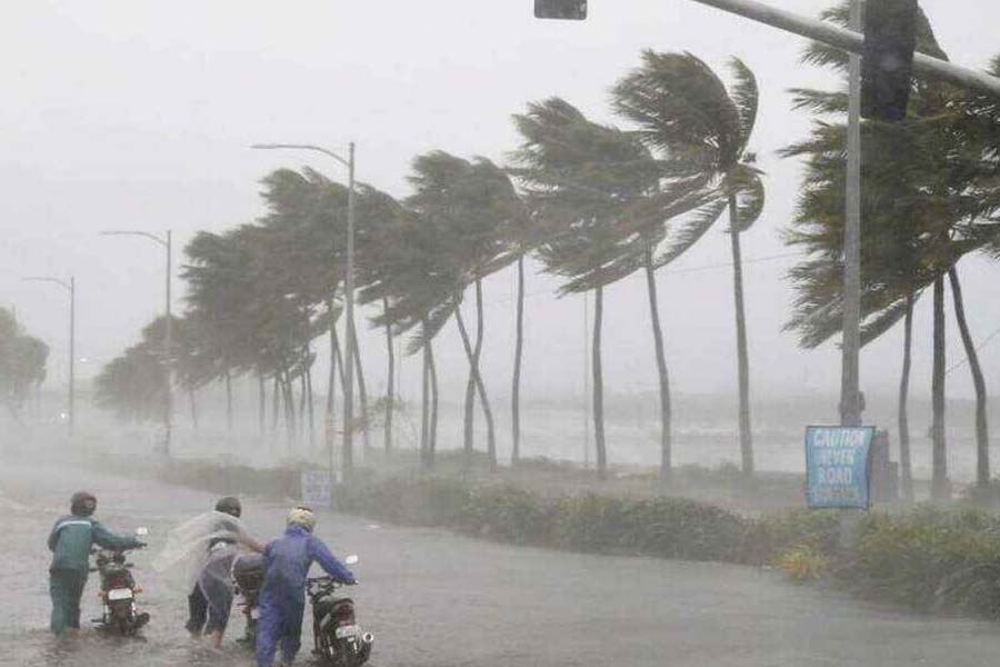 Here are some ways to stay safe if you are in Odisha, Jharkhand and coastal areas