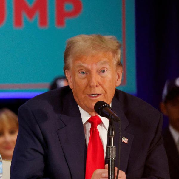 Adult Film Stars launch campaign in US Presidential Election against Donald Trump 